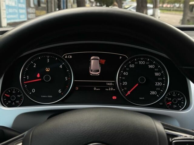 Коричневый Фольксваген Туарег, объемом двигателя 3 л и пробегом 152 тыс. км за 29999 $, фото 14 на Automoto.ua