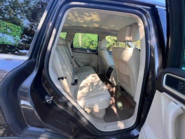 Фольксваген Туарег 2016 в Киеве на Automoto.ua Коричневый Фольксваген Туарег, объемом двигателя 3.6 л и пробегом 71 тыс. км за 6400 $, фото 10 на Automoto.ua