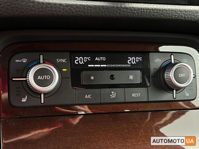 Коричневый Фольксваген Туарег, объемом двигателя 3 л и пробегом 128 тыс. км за 33800 $, фото 17 на Automoto.ua