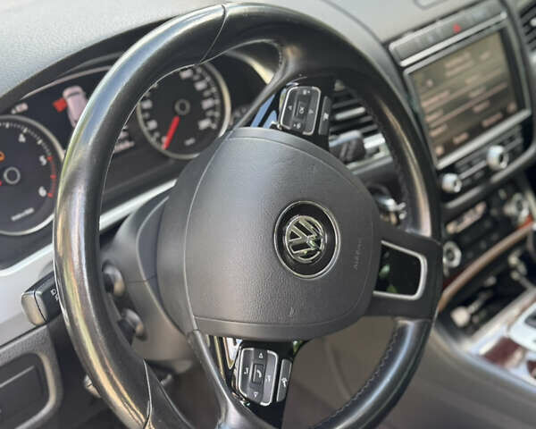 Коричневый Фольксваген Туарег, объемом двигателя 3 л и пробегом 135 тыс. км за 25100 $, фото 8 на Automoto.ua