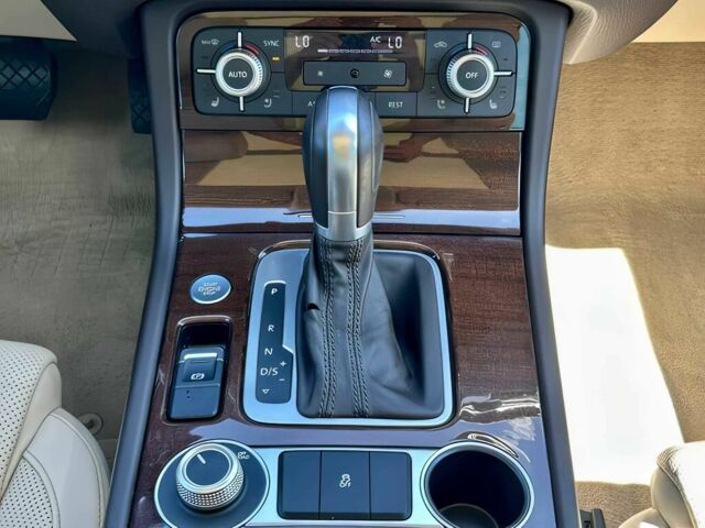 Коричневий Фольксваген Туарег, об'ємом двигуна 3 л та пробігом 73 тис. км за 4600 $, фото 9 на Automoto.ua