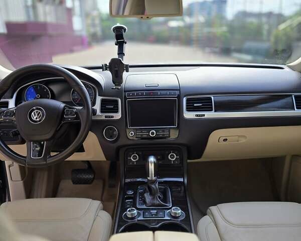 Коричневый Фольксваген Туарег, объемом двигателя 2.97 л и пробегом 160 тыс. км за 29000 $, фото 16 на Automoto.ua