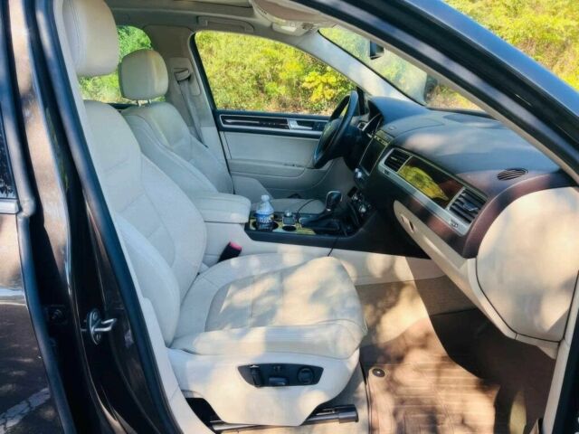 Фольксваген Туарег 2016 в Киеве на Automoto.ua Коричневый Фольксваген Туарег, объемом двигателя 3.6 л и пробегом 71 тыс. км за 6400 $, фото 8 на Automoto.ua