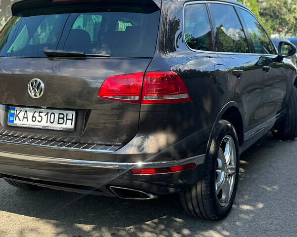 Коричневый Фольксваген Туарег, объемом двигателя 3 л и пробегом 135 тыс. км за 25100 $, фото 19 на Automoto.ua