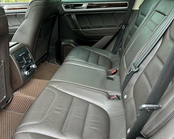 Коричневый Фольксваген Туарег, объемом двигателя 0 л и пробегом 212 тыс. км за 30000 $, фото 36 на Automoto.ua