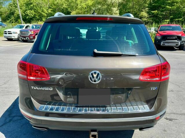 Коричневий Фольксваген Туарег, об'ємом двигуна 3 л та пробігом 73 тис. км за 4600 $, фото 4 на Automoto.ua