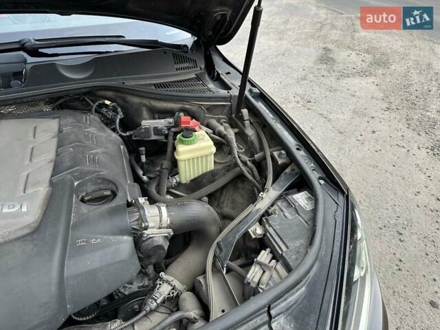 Коричневый Фольксваген Туарег, объемом двигателя 0 л и пробегом 212 тыс. км за 30000 $, фото 46 на Automoto.ua