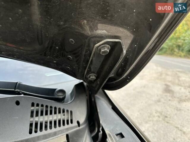 Коричневый Фольксваген Туарег, объемом двигателя 0 л и пробегом 212 тыс. км за 30000 $, фото 49 на Automoto.ua