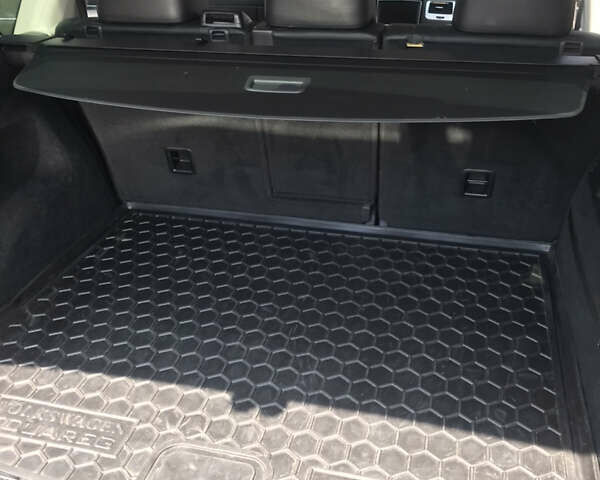 Коричневий Фольксваген Туарег, об'ємом двигуна 3 л та пробігом 255 тис. км за 29400 $, фото 12 на Automoto.ua