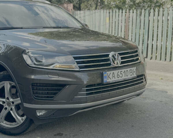 Коричневый Фольксваген Туарег, объемом двигателя 3 л и пробегом 135 тыс. км за 25100 $, фото 21 на Automoto.ua