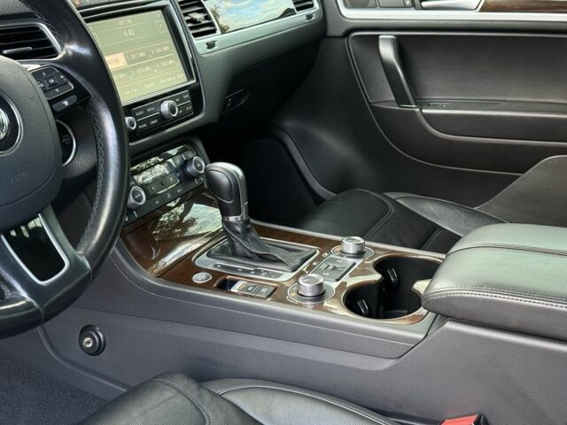 Коричневый Фольксваген Туарег, объемом двигателя 3 л и пробегом 152 тыс. км за 29999 $, фото 12 на Automoto.ua