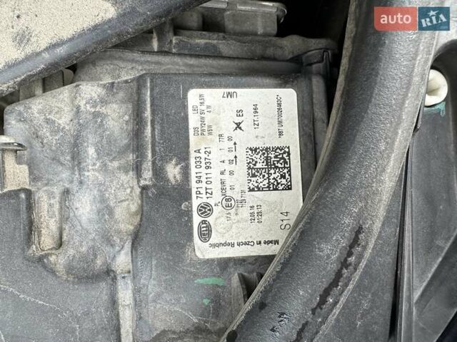 Коричневый Фольксваген Туарег, объемом двигателя 0 л и пробегом 212 тыс. км за 30000 $, фото 50 на Automoto.ua