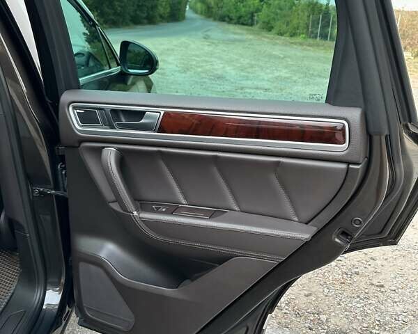 Коричневый Фольксваген Туарег, объемом двигателя 0 л и пробегом 212 тыс. км за 30000 $, фото 40 на Automoto.ua