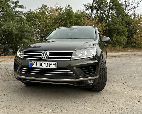 Коричневый Фольксваген Туарег, объемом двигателя 0 л и пробегом 212 тыс. км за 30000 $, фото 1 на Automoto.ua