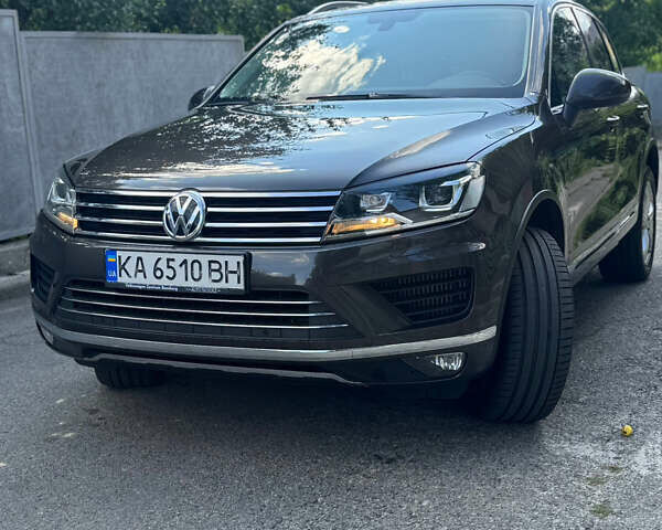 Коричневый Фольксваген Туарег, объемом двигателя 3 л и пробегом 135 тыс. км за 25100 $, фото 15 на Automoto.ua