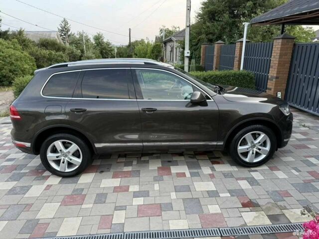 Коричневый Фольксваген Туарег, объемом двигателя 3 л и пробегом 120 тыс. км за 20500 $, фото 1 на Automoto.ua