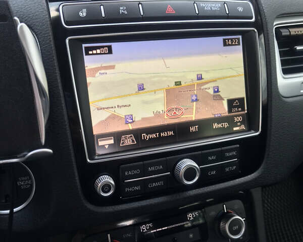 Коричневий Фольксваген Туарег, об'ємом двигуна 3 л та пробігом 255 тис. км за 29400 $, фото 8 на Automoto.ua