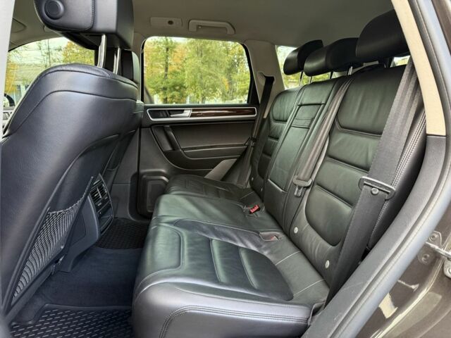 Коричневый Фольксваген Туарег, объемом двигателя 3 л и пробегом 152 тыс. км за 29999 $, фото 21 на Automoto.ua