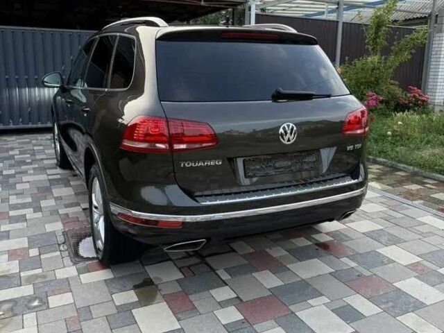 Коричневый Фольксваген Туарег, объемом двигателя 3 л и пробегом 120 тыс. км за 20500 $, фото 3 на Automoto.ua