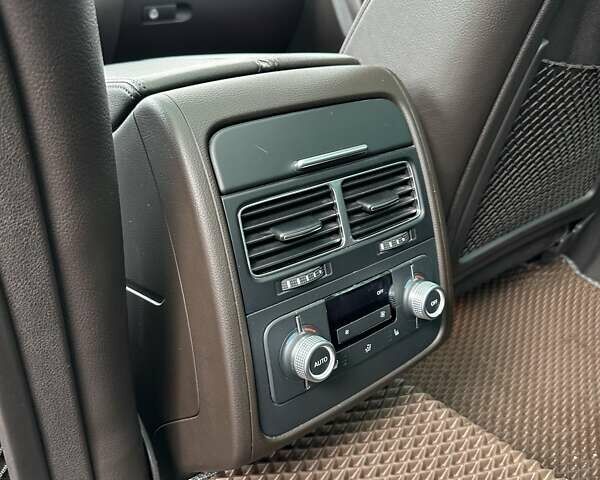 Коричневый Фольксваген Туарег, объемом двигателя 0 л и пробегом 212 тыс. км за 30000 $, фото 37 на Automoto.ua