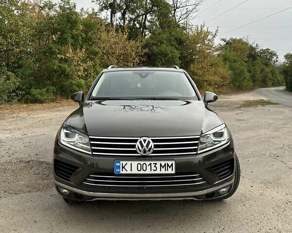 Коричневый Фольксваген Туарег, объемом двигателя 0 л и пробегом 212 тыс. км за 30000 $, фото 3 на Automoto.ua