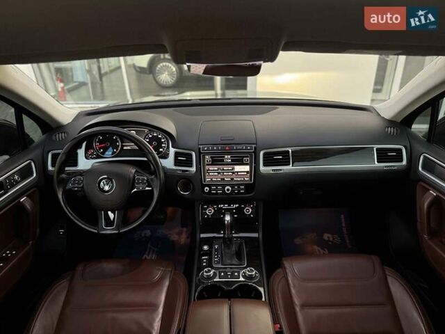 Коричневий Фольксваген Туарег, об'ємом двигуна 2.97 л та пробігом 220 тис. км за 28990 $, фото 50 на Automoto.ua