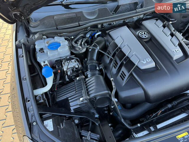 Коричневый Фольксваген Туарег, объемом двигателя 3 л и пробегом 220 тыс. км за 26500 $, фото 61 на Automoto.ua
