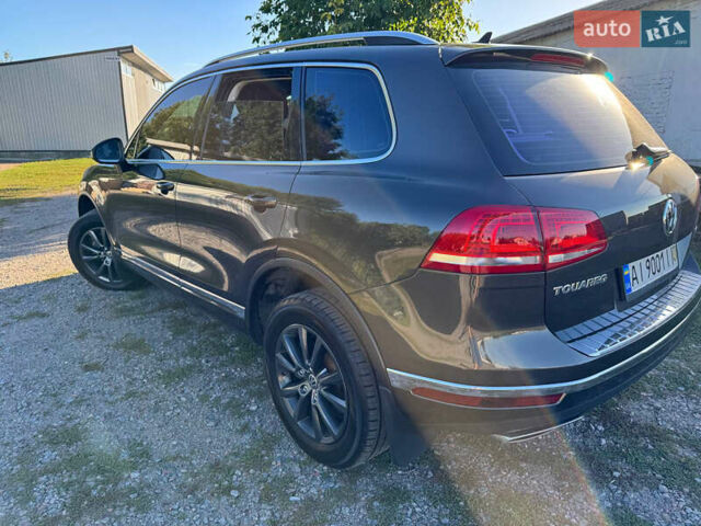 Коричневий Фольксваген Туарег, об'ємом двигуна 2.97 л та пробігом 256 тис. км за 26000 $, фото 2 на Automoto.ua
