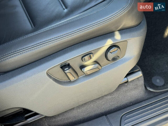 Коричневый Фольксваген Туарег, объемом двигателя 3 л и пробегом 220 тыс. км за 26500 $, фото 27 на Automoto.ua