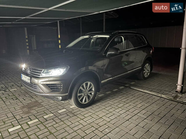 Коричневий Фольксваген Туарег, об'ємом двигуна 3 л та пробігом 154 тис. км за 33300 $, фото 1 на Automoto.ua