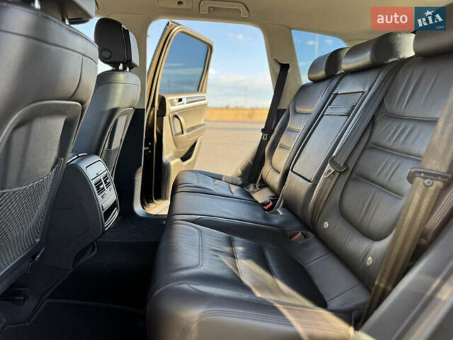 Коричневый Фольксваген Туарег, объемом двигателя 3 л и пробегом 220 тыс. км за 26500 $, фото 50 на Automoto.ua