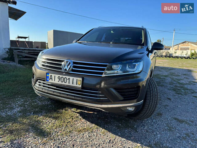 Коричневий Фольксваген Туарег, об'ємом двигуна 2.97 л та пробігом 256 тис. км за 26000 $, фото 1 на Automoto.ua