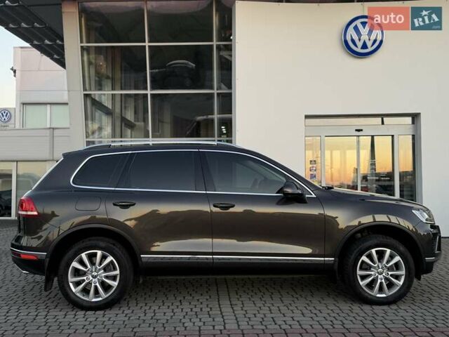 Коричневий Фольксваген Туарег, об'ємом двигуна 2.97 л та пробігом 220 тис. км за 28990 $, фото 17 на Automoto.ua