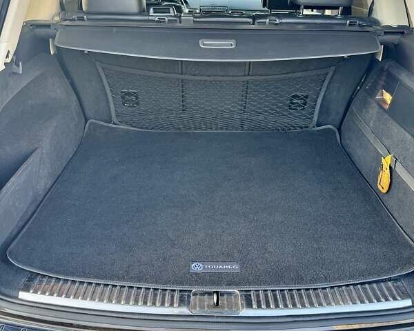 Коричневый Фольксваген Туарег, объемом двигателя 2.97 л и пробегом 155 тыс. км за 31000 $, фото 19 на Automoto.ua