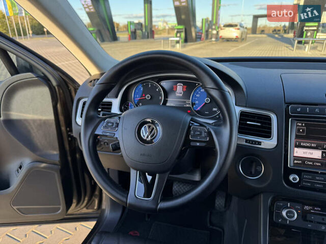 Коричневый Фольксваген Туарег, объемом двигателя 3 л и пробегом 220 тыс. км за 26500 $, фото 33 на Automoto.ua