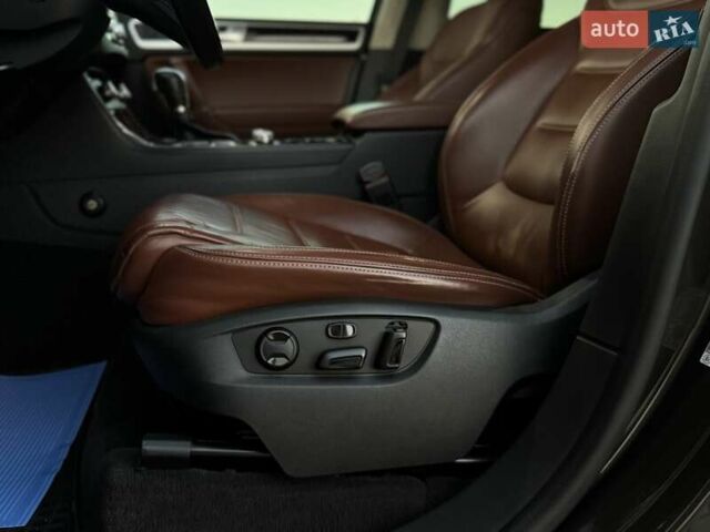 Коричневий Фольксваген Туарег, об'ємом двигуна 2.97 л та пробігом 220 тис. км за 28990 $, фото 41 на Automoto.ua