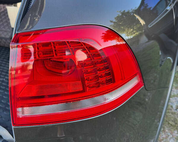 Коричневий Фольксваген Туарег, об'ємом двигуна 2.97 л та пробігом 256 тис. км за 26000 $, фото 17 на Automoto.ua