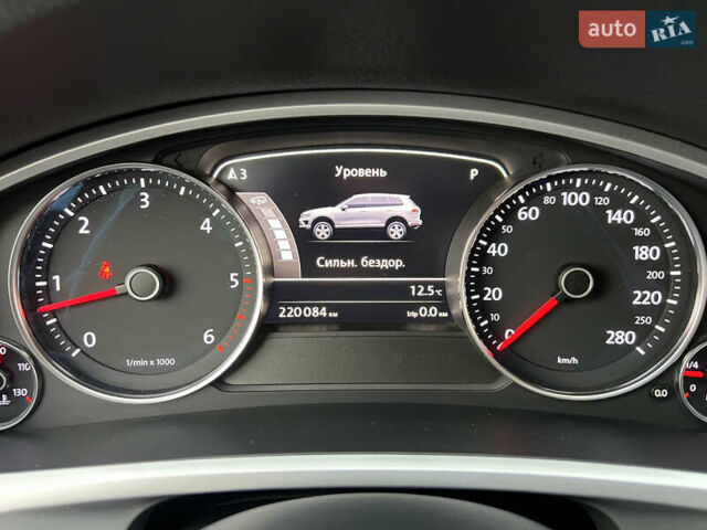 Коричневый Фольксваген Туарег, объемом двигателя 3 л и пробегом 220 тыс. км за 29800 $, фото 59 на Automoto.ua