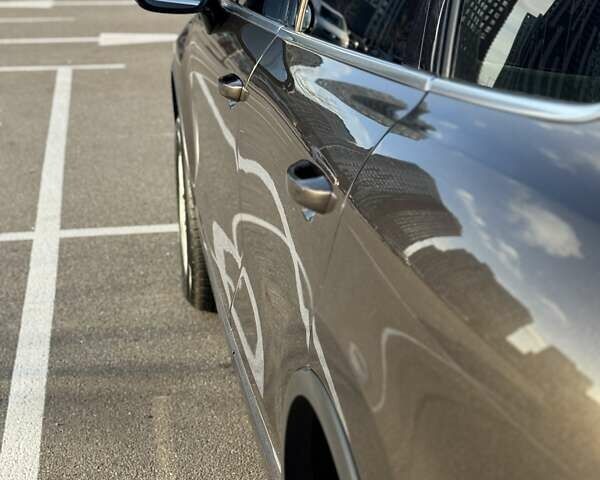 Коричневый Фольксваген Туарег, объемом двигателя 2.97 л и пробегом 155 тыс. км за 31000 $, фото 6 на Automoto.ua