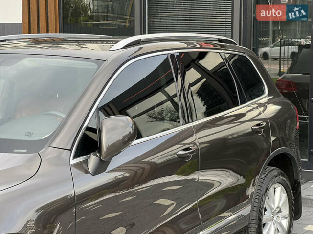 Коричневый Фольксваген Туарег, объемом двигателя 3 л и пробегом 220 тыс. км за 29800 $, фото 19 на Automoto.ua