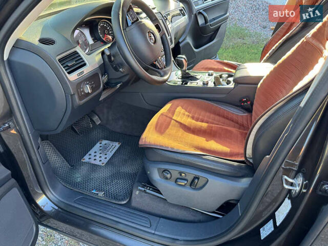 Коричневий Фольксваген Туарег, об'ємом двигуна 2.97 л та пробігом 256 тис. км за 26000 $, фото 29 на Automoto.ua