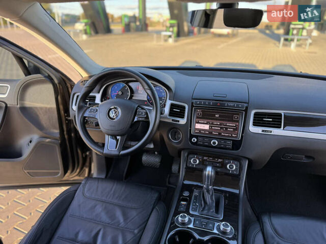 Коричневый Фольксваген Туарег, объемом двигателя 3 л и пробегом 220 тыс. км за 26500 $, фото 31 на Automoto.ua