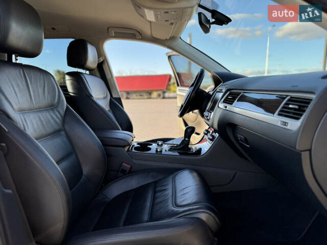 Коричневый Фольксваген Туарег, объемом двигателя 3 л и пробегом 220 тыс. км за 26500 $, фото 24 на Automoto.ua