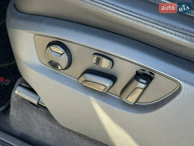 Коричневый Фольксваген Туарег, объемом двигателя 3 л и пробегом 220 тыс. км за 26500 $, фото 19 на Automoto.ua