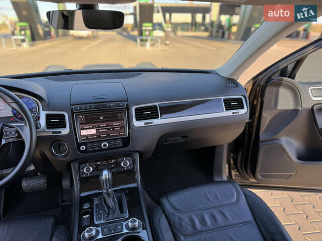 Коричневый Фольксваген Туарег, объемом двигателя 3 л и пробегом 220 тыс. км за 26500 $, фото 32 на Automoto.ua