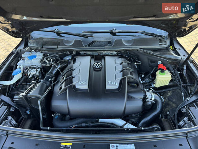 Коричневый Фольксваген Туарег, объемом двигателя 3 л и пробегом 220 тыс. км за 26500 $, фото 60 на Automoto.ua