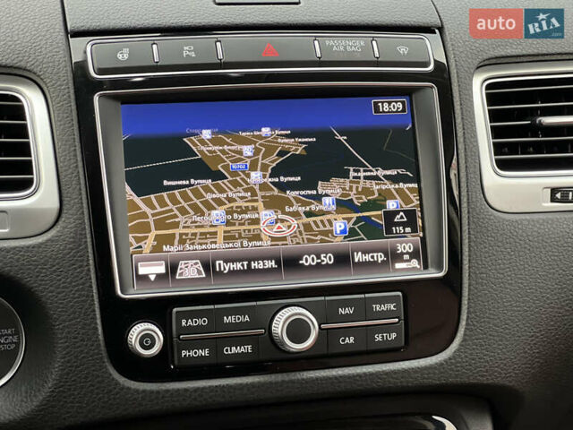 Коричневый Фольксваген Туарег, объемом двигателя 3 л и пробегом 220 тыс. км за 29800 $, фото 57 на Automoto.ua