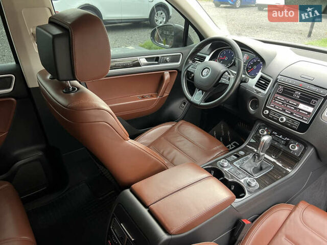 Коричневый Фольксваген Туарег, объемом двигателя 3 л и пробегом 220 тыс. км за 29800 $, фото 42 на Automoto.ua