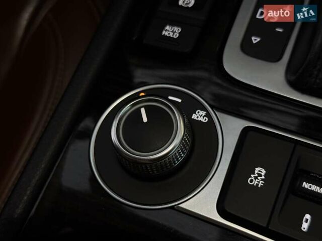 Коричневий Фольксваген Туарег, об'ємом двигуна 2.97 л та пробігом 220 тис. км за 28990 $, фото 72 на Automoto.ua