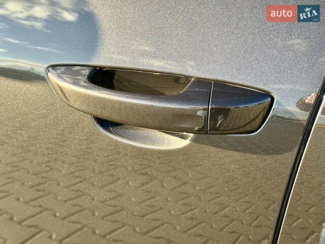 Коричневый Фольксваген Туарег, объемом двигателя 3 л и пробегом 220 тыс. км за 26500 $, фото 12 на Automoto.ua